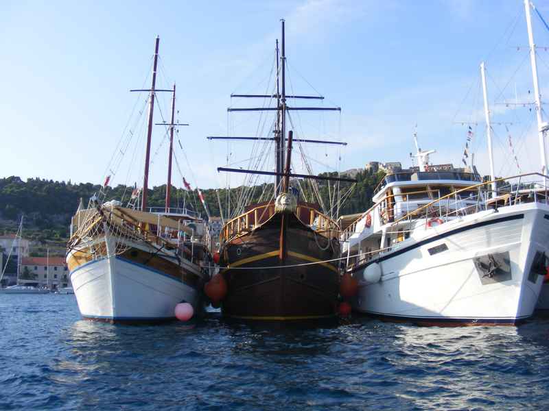 Komiža, Kék barlang, Vis, Hvar, Trogir — Ibex