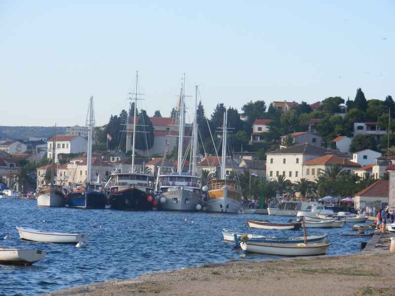 Komiža, Kék barlang, Vis, Hvar, Trogir — Ibex