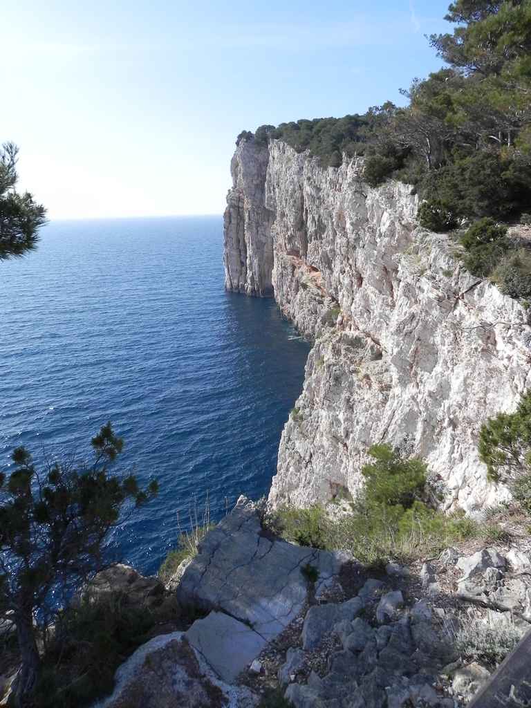 Ibex költöztetése Veli Rat-ra — Ibex