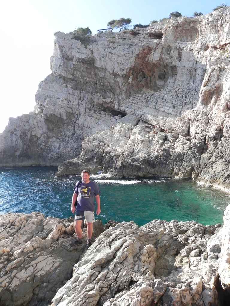 Ibex költöztetése Veli Rat-ra — Ibex