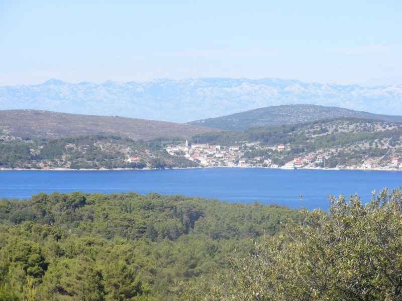 A lányok először Veli Rat-on — Ibex
