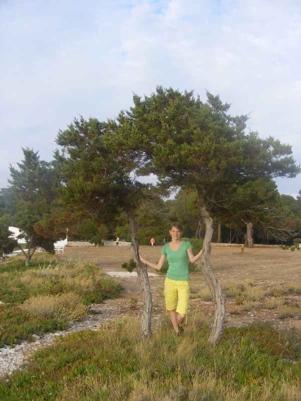 A lányok először Veli Rat-on — Ibex