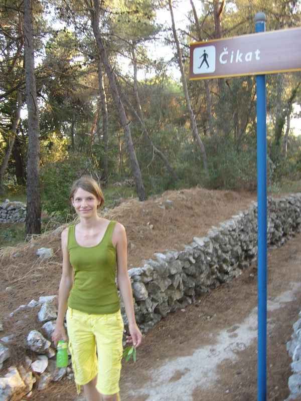A lányok először Veli Rat-on — Ibex